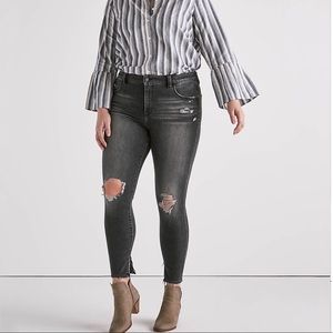 Distressed LuckyBrand Emma Legging in Dark Gray
